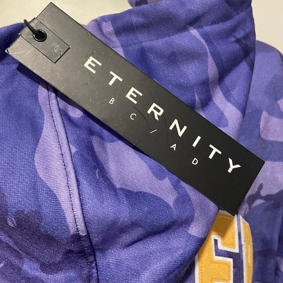 RARE NWT Eternity BC/AD PURPLE SHARK EMBROIDERED HOODIE - Picture 3 of 5